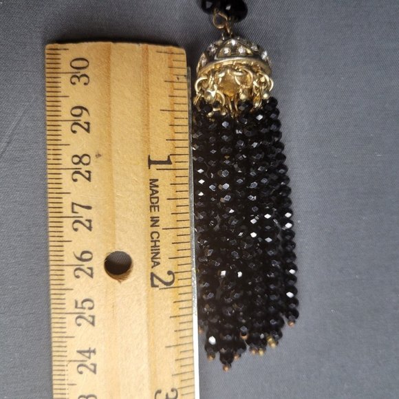 Womens Gold Tone Metal and Black Beaded Fashion Necklace Tassel Pendant 24 in - Picture 9 of 9